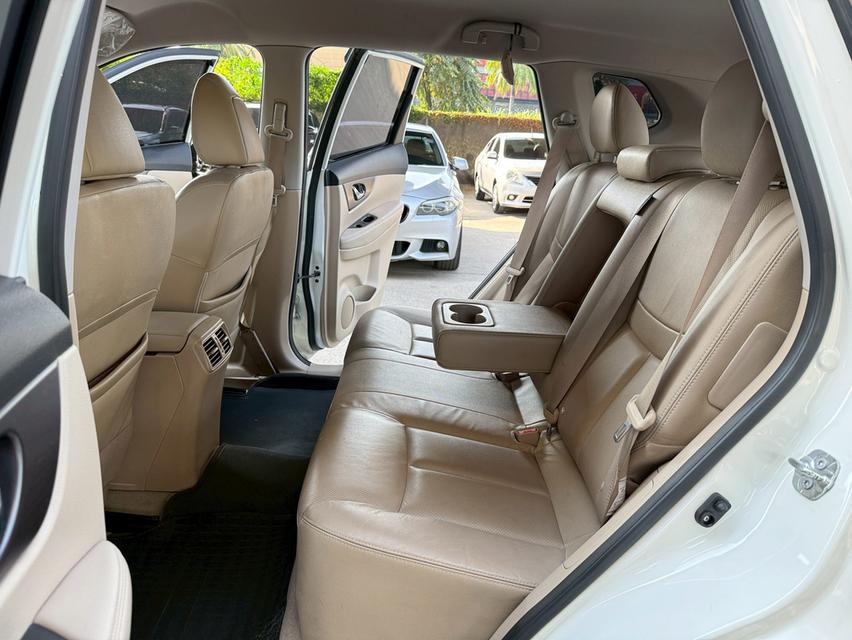 🔥ฟรีดาวน์ รถสวยมือเดียว น๊อตไม่ขยับ  Nissan X-Trail 2.0 E Hybrid AT ปี 2017 19