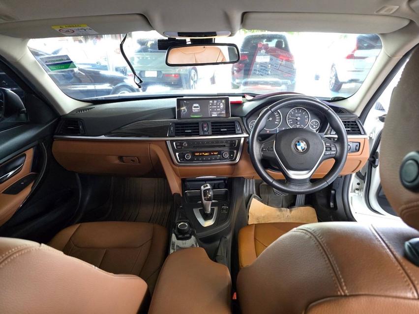 🚗💨 มาแล้ว! BMW 320i Luxury F30 ปี 2015 รหัส BAC1073 16