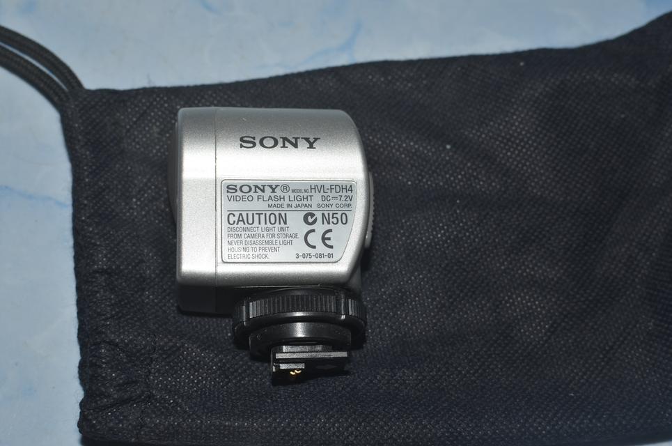 Sony HVL-FDH4 Video Flash Light for Camcorders DC 7.2V