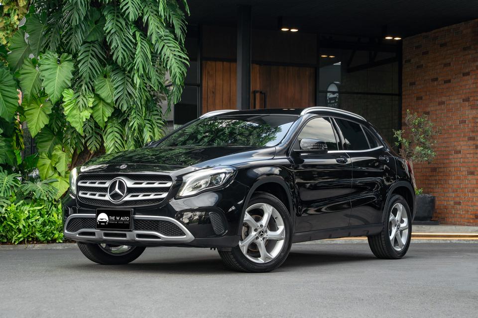 ⏱️เลขไมล์แท้35,xxx km.  “Mercedes-Benz GLA200 Urban“ Facelift  ปี 2019