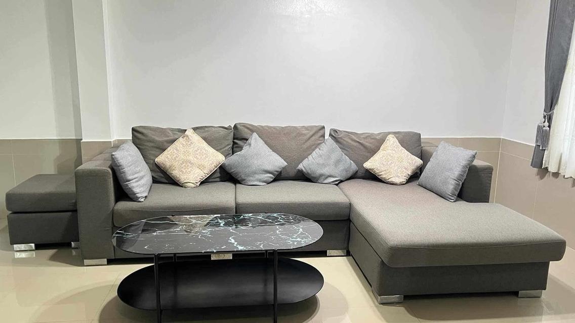 House for rent style pool villa Phatumnak hill 7