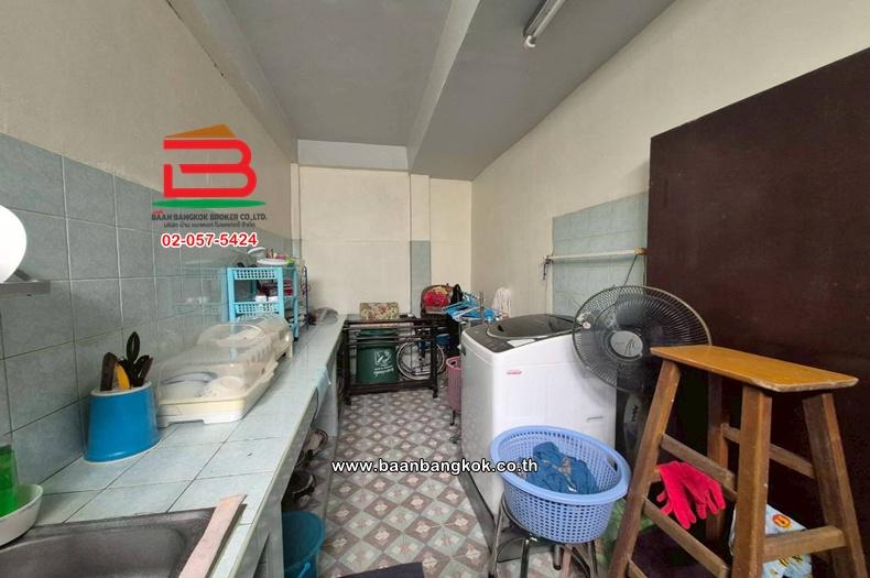 ทาวน์เฮาส์ หมู่บ้านบางใหญ่ซิตี้ (ซอย15) เนื้อที่ 36 ตร.ว. ใกล้ตลาดบางใหญ่ ถนนกาญจนาภิเษก ตำบลเสาธงหิน อำเภอบางใหญ่ นนทบุรี 12