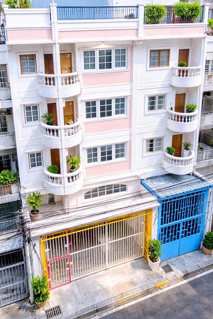 ฟู้ดแลนด์ ศรีนครินทร์ 350ม. บางจาก ใกล้MRT ศรีแบริ่ง 900 ม.อาคารพาณิชย์ 4.5 ชั้น 4 นอน 4 น้ำ 20 ตร.ว.350 ตร.ม. 1