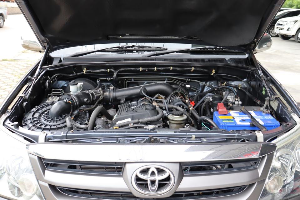 2005 TOYOTA FORTUNER 2.7V 5