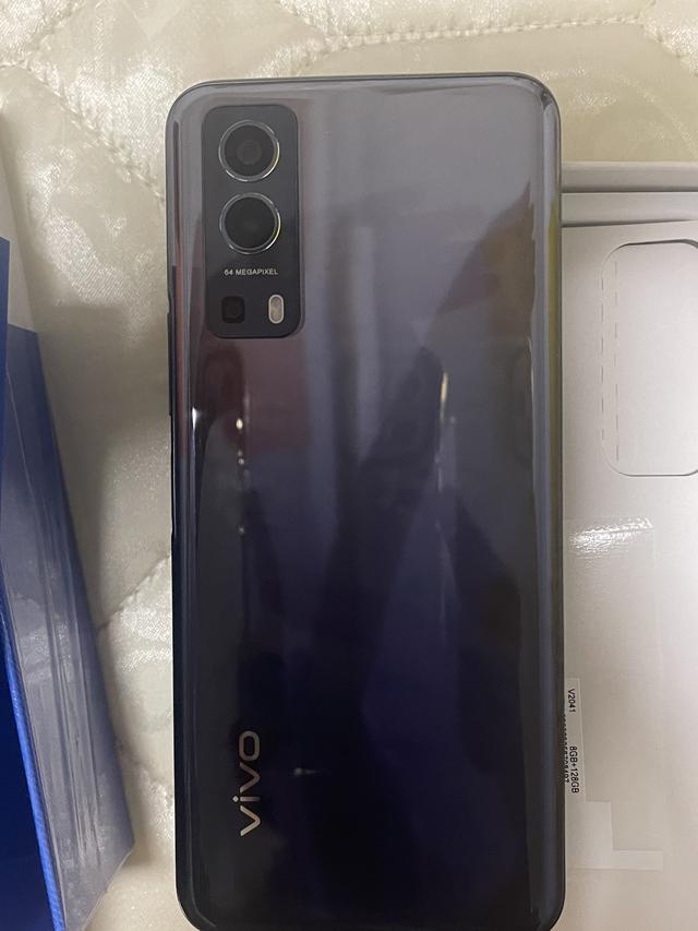 Vivo y72 5g 4