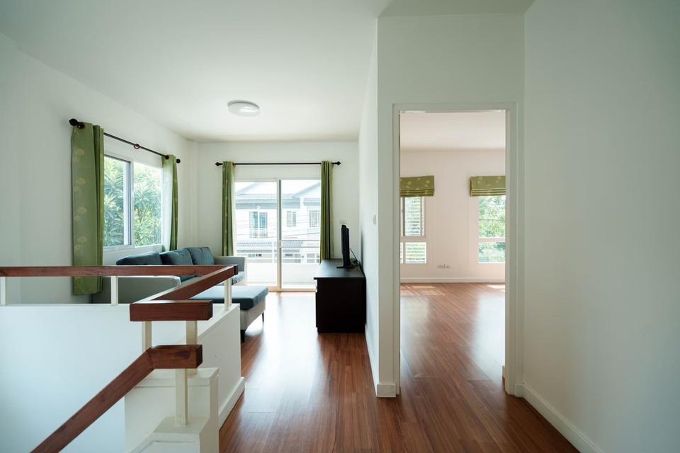 🏡✨ ให้เช่าบ้านเดี่ยวสองชั้นในโครงการ พรั่งพร้อมคลับเฮ้าส์–สระว่ายน้ำ และระบบรักษาความปลอดภัย 24 ชม. อยู่สบายอุ่นใจทุกวัน 9