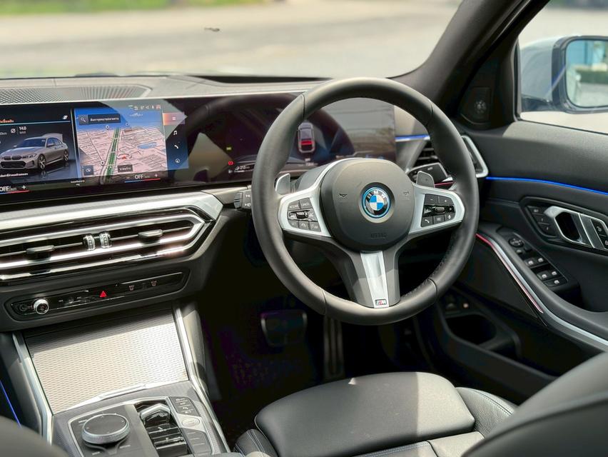 BMW 330e M Sport LCI ปี 2024 ไมล์ 15,xxx km 16