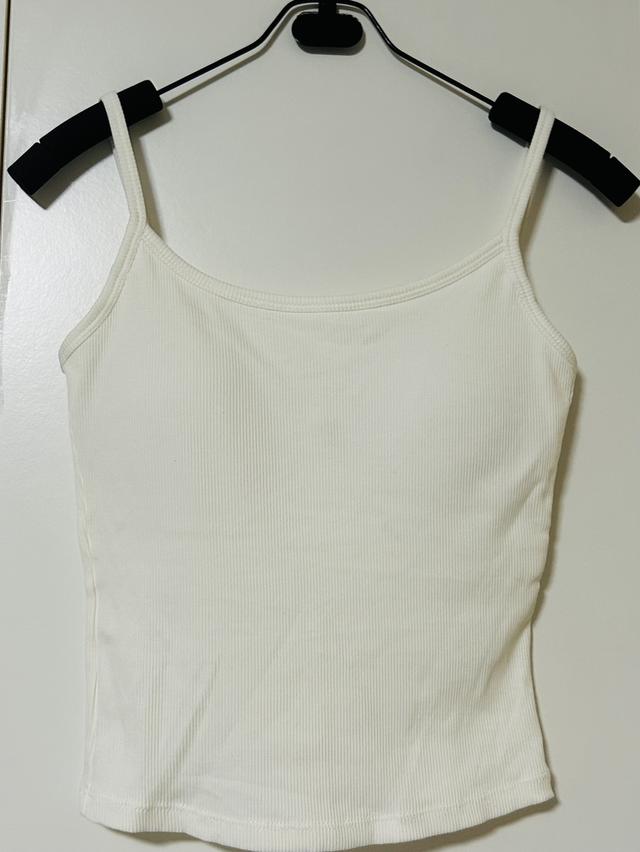 เสื้อสายเดี่ยว มีฟองน้ำในตัว S,M,L ใส่ได้