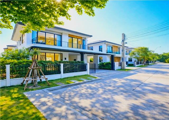 วงแหวน จตุโชติ แฟชั่นไอส์แลนด์ 3 กม. คฤหาสน์ ให้เช่าบ้านเดี่ยว 2 ชั้น 60ตรว 250ตรม. 4นอน 5น้ำ คลองสามวา ตลาดออเงิน 3.5 ก 1