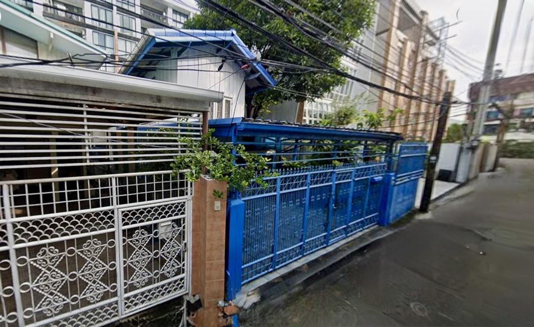 [For Sale] 2-Storey Detached House, Soi Sukhumvit 65, Near BTS Ekkamai. 2