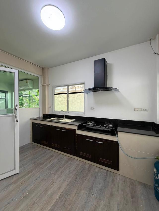 vาย Home – Le Neo 2 Srinakarin 20