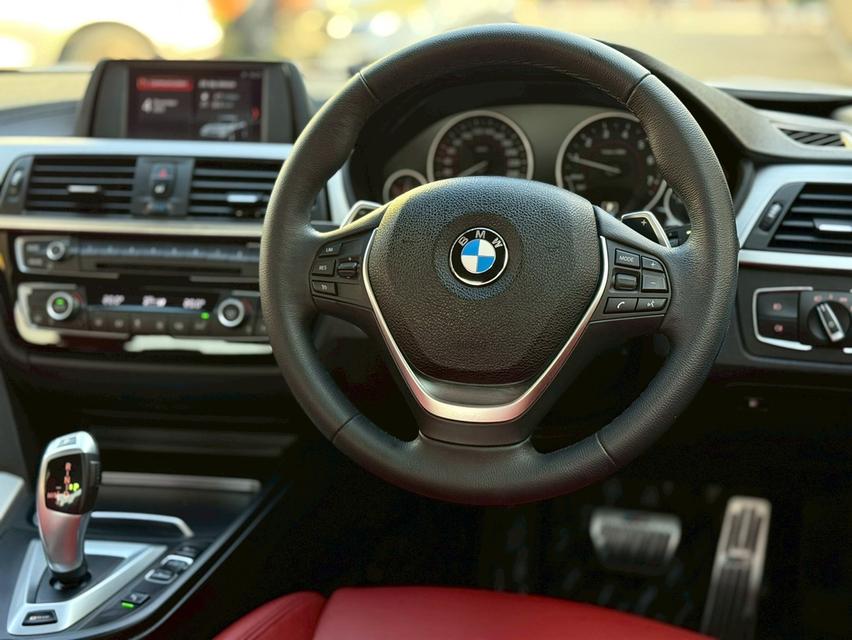 รหัสรถ PBG9999 BMW 330e Sport Plug-in Hybrid ปี 2018  13