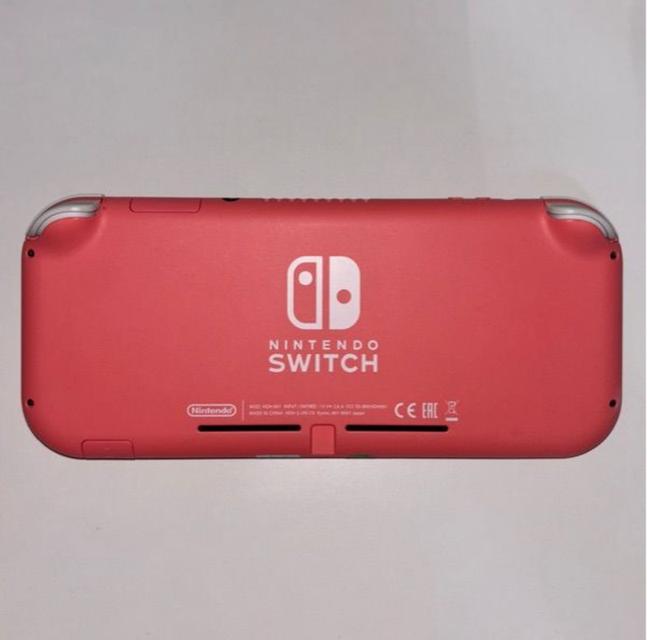 เครื่องเล่นเกม Nintendo Switch Lite สีชมพู 3