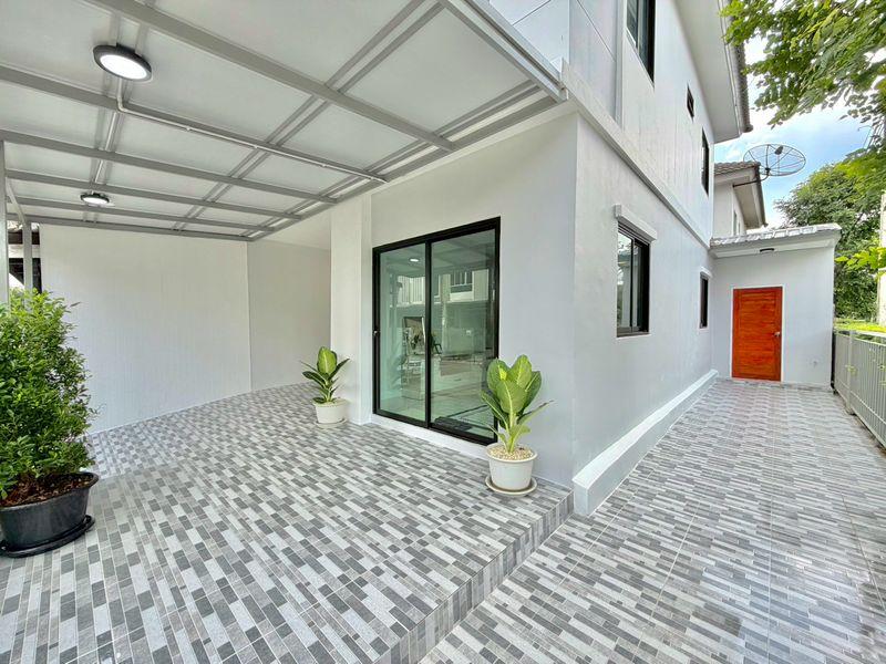 หมู่บ้านพฤกษาวิลล์63/1 พระราม5 นครอินทร์ทาวน์เฮาส์ 2 ชั้น หลังมุม ทำเลดีติดถนน พระราม 5//ถนนพิบูลสงคราม//ถนนติวานนท์ ทางเข้าวัดสังฆทาน 4