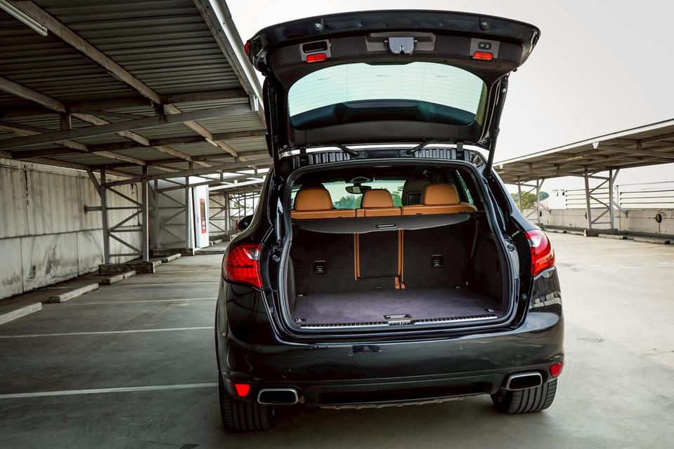 PORSCHE CAYENNE 3.0 S Hybrid 4WD AT 2013ไมล์ 130,xxx km. !! ราคา 1,099,000 บาท รูปที่ 6