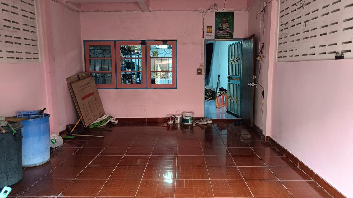 บ้านทาวน์เฮ้าส์ ชุมชนร่มเย็น คลอง2 ต.คูคต อ.ลำลูกกา 14