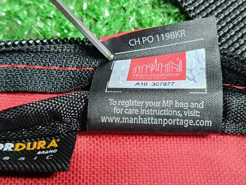 Manhattan Portage Crossbody Red Bag รูปที่ 9