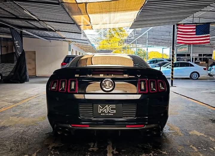 FORD MUSTANG 2013 6