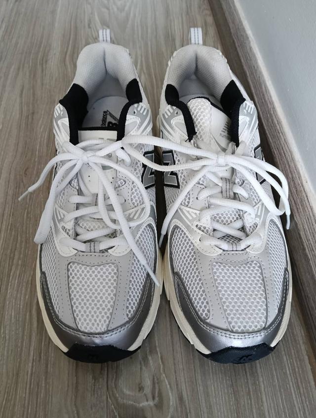 New Balance 530 MR530TA แท้ ไซซ์ US M8 / W9.5 / EU41.5 (26cm) สภาพเหมือนใหม่ รูปย่อยที่ 3
