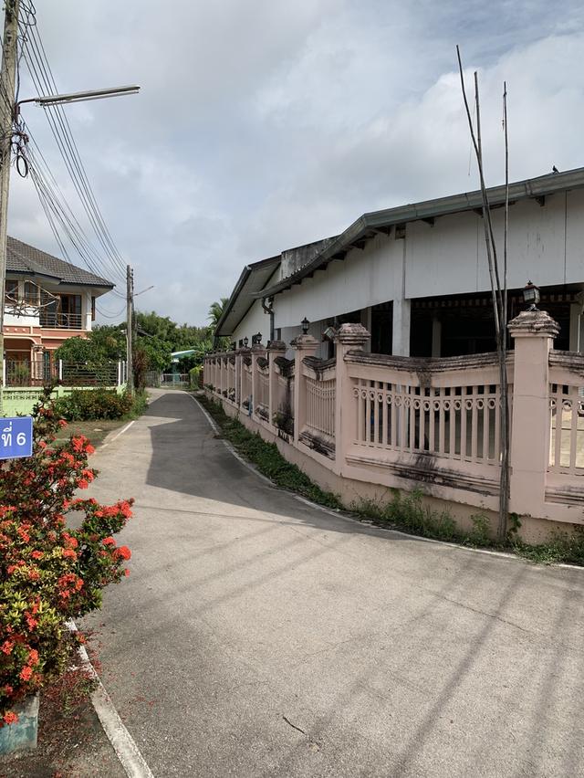 ขายที่ดินพร้อมโกดัง ด้านหน้าติดถนน ม.2 ต.ป่าซาง ออ.ป่าซาง จ.ลำพูน 6
