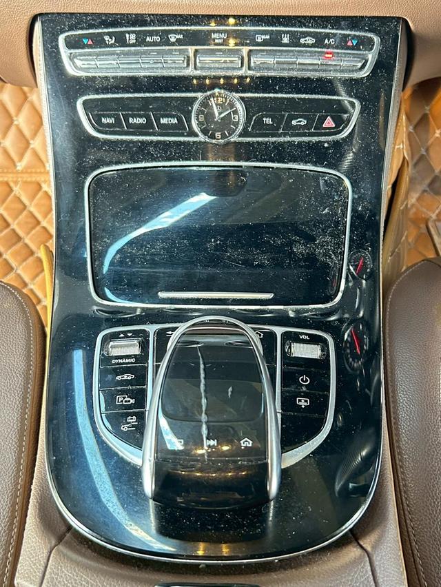 🔥ฟรีดาวน์ รถสวย สุดหรู ไมล์น้อย พร้อมใช้ Mercedes-Benz E350e 2.0 Avantgarde W213 AT ปี 2017 13