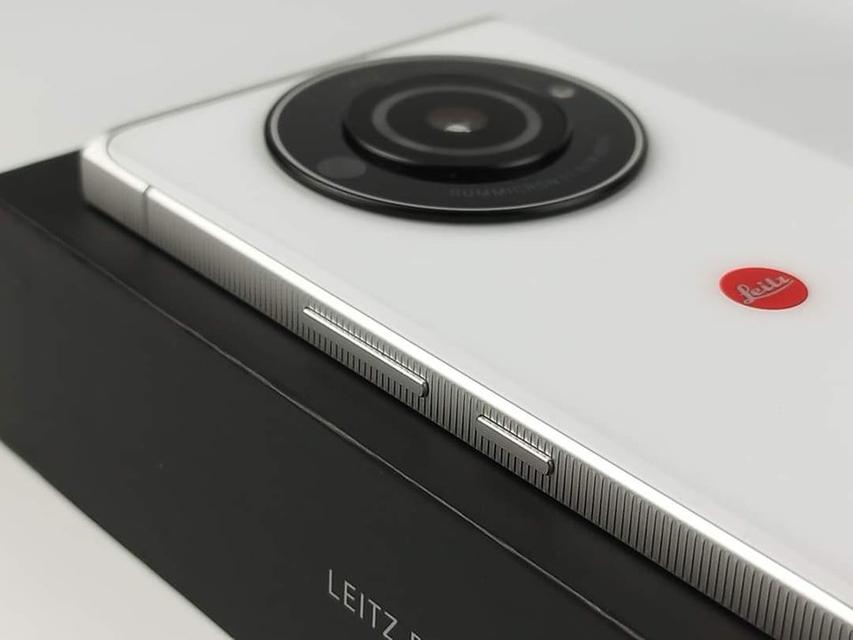ขาย/แลก Leitz Phone 2 12/512 Leica White สภาพใหม่มาก แท้ ครบกล่อง เพียง 62,900 บาท  6