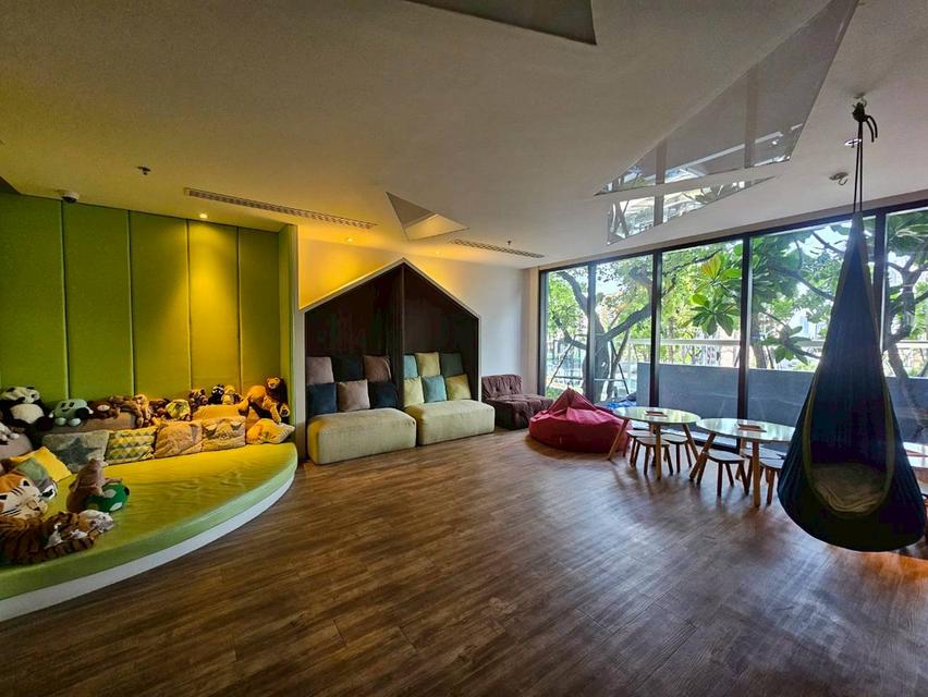 ให้เช่าคอนโด Whizdom Essence สุขุมวิท–พระโขนง ห้องใหญ่แต่งครบ พร้อมอยู่ 15