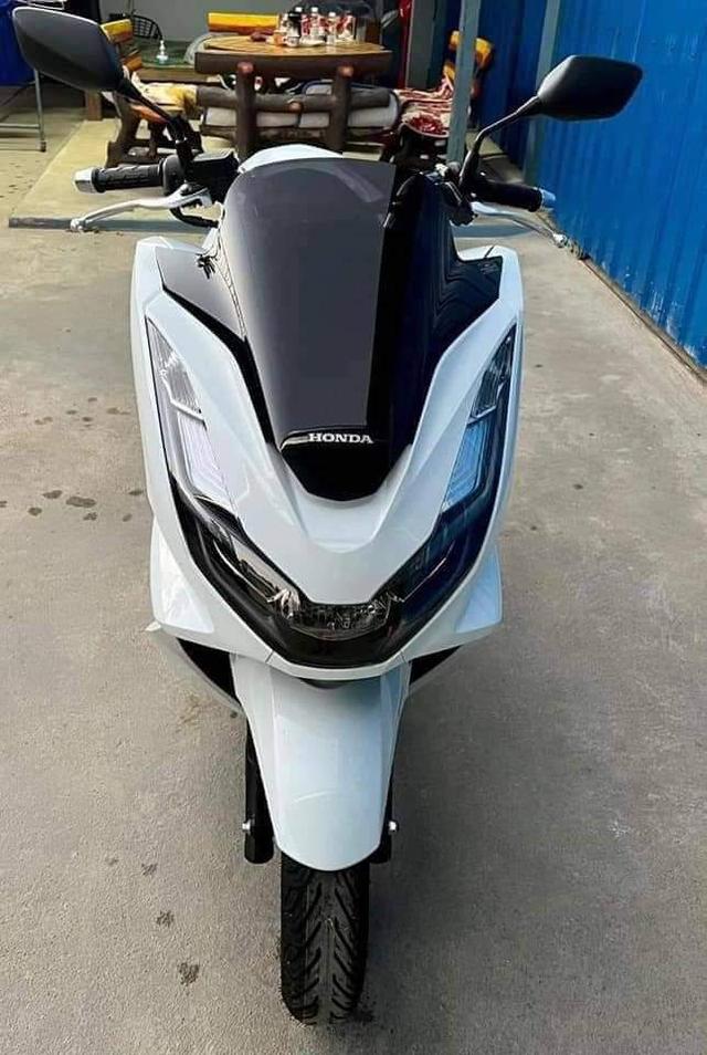 ขาย Honda pcx สีขาว