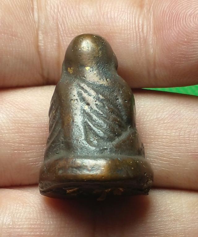 รูปหล่อ หลวงพ่อเงิน วัดบางคลาน 2