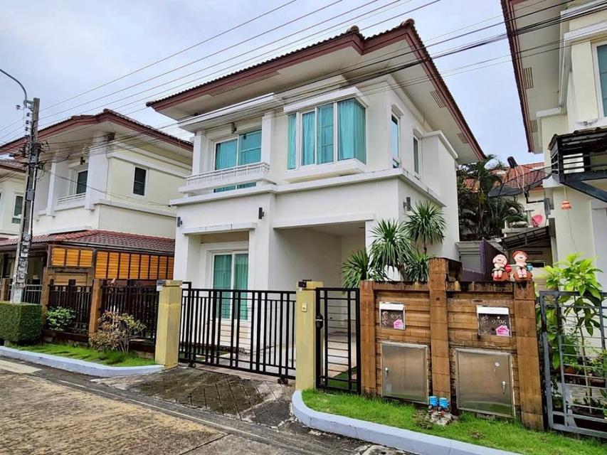 ให้เช่าบ้านเดี่ยว 2 ชั้น หมู่บ้านเดอะ เซนโทร สุขุมวิท 113