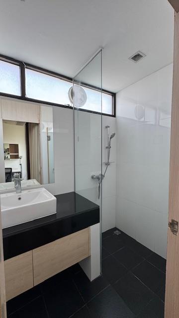 ขายคอนโดหรู City Lake Condominium สุขุมวิท 16 5