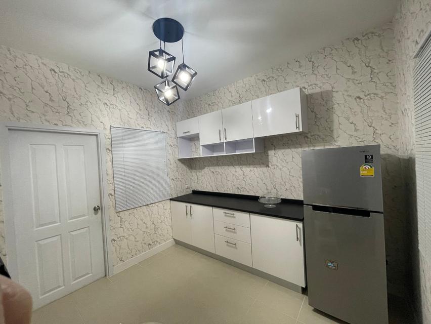 ขายด่วน !!! บ้านเดี่ยวหลังมุม ทำเลดี  ใกล้สุวรรณภูมิ 4