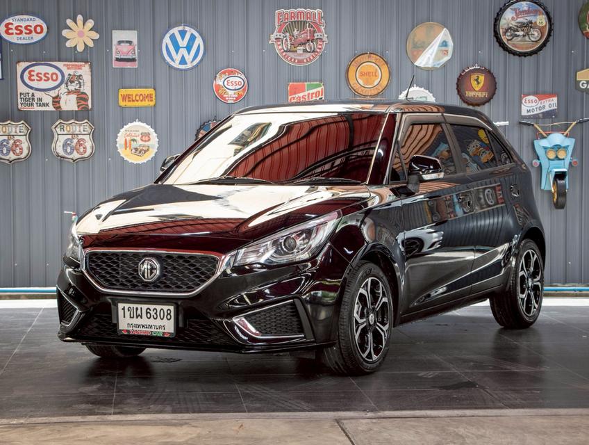 รถวัยรุ่นสร้างตัว รถสวยสภาพดี ออฟชั่นแน่นเต็มคัน  MG3 1.5 X SUNROOF ปี2021 ตัวท็อปสุด  รุ่นยอดนิยม ไมล์น้อย 6,000 กม.