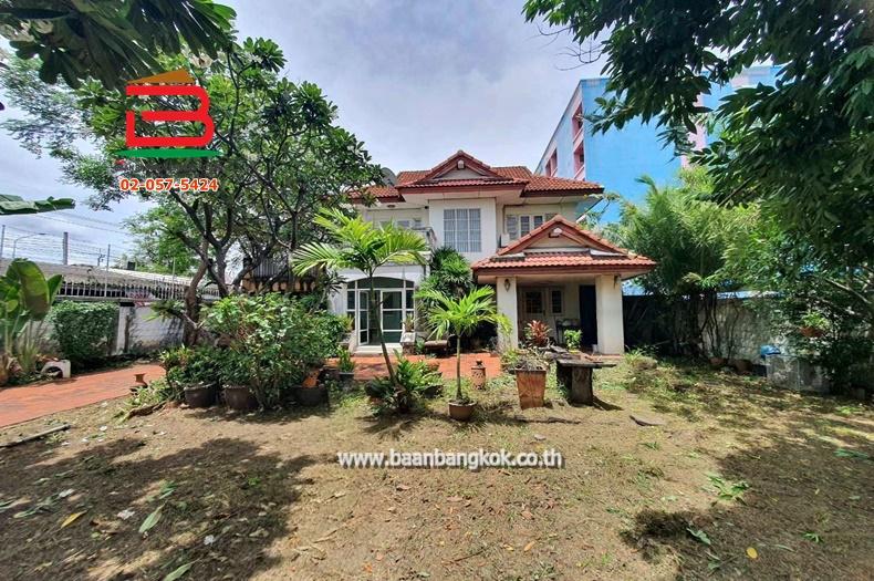 บ้านเดี่ยว 2 ชั้น หมู่บ้าน สหกรณ์ 3 ( ซอยเลี่ยงเมืองปากเกร็ด 8) เนื้อที่ 103 ตรว. ถนนแจ้งวัฒนะ ตำบลบางพูด อำเภอปากเกร็ด จังหวัดนนทบุรี