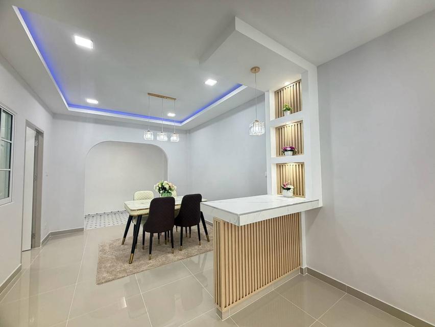 บ้านเข้าใหม่ 4 ห้องนอน ทำเลหทัยราษฎร์  21.7 ตร.ว. 9
