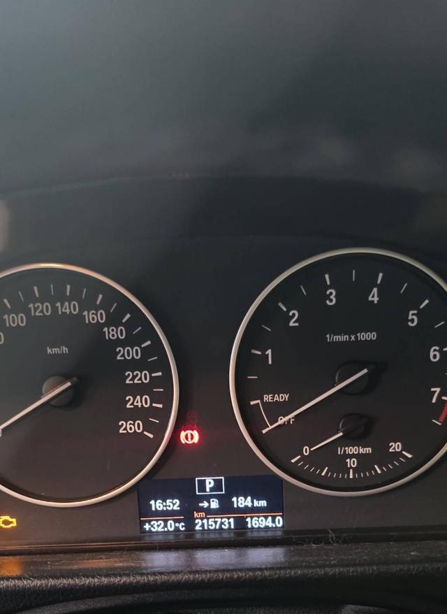 BMW 320i. ปี2013  จด2015 4