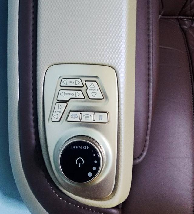 เก้าอี้นวดไฟฟ้า RESTER CEO สี Caviar Gold MODEL: EC-628K มือ 2 สภาพดีมาก (เหมือนใหม่) 5