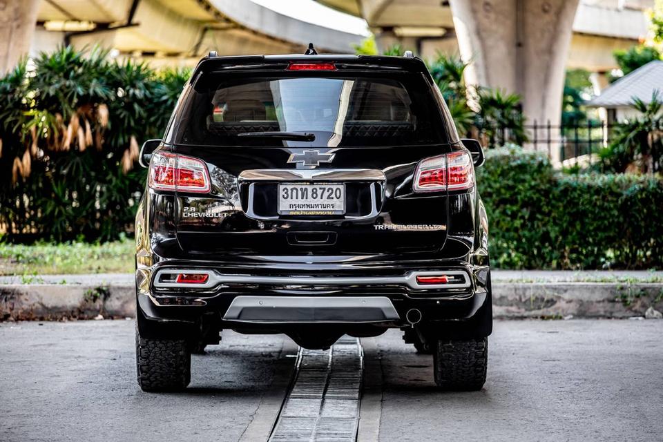 CHEVROLET TRAILBLAZER 2.8 LTZ 4WD ปี 2014 สีดำ รถครอบครัว 7 ที่นั่ง สภาพดี  7