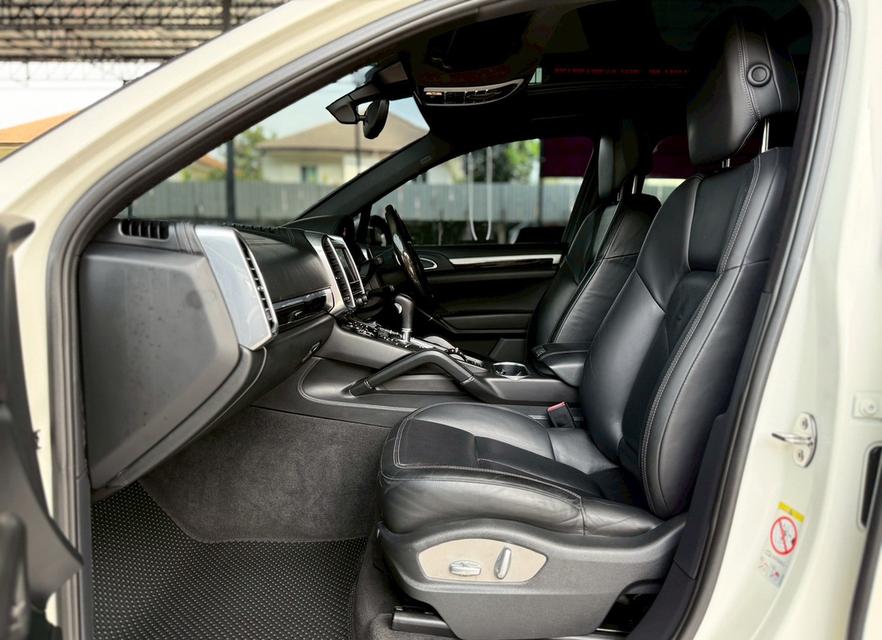 PORSCHE CAYENNE S​ 3.0 S HYBRID ปี 2012 12