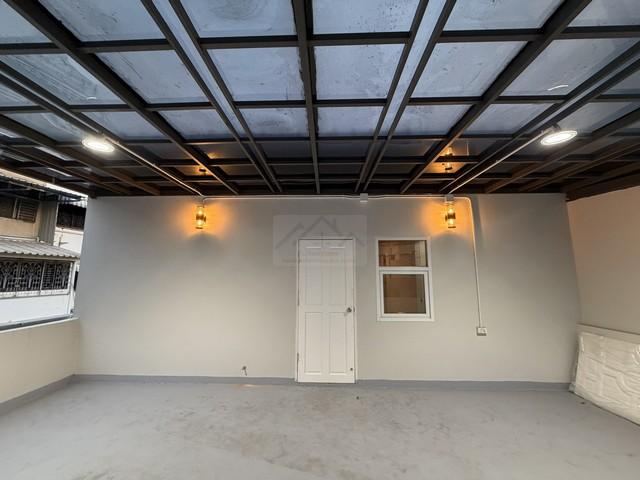 ให้เช่าโฮมออฟฟิศ 3 ชั้น 400 ตรม. 5 ห้องนอน สุขุมวิทซอย 46 ใกล้ BTS พระโขนง เหมาะอยู่อาศัยหรือทำออฟฟิศ จอดรถ 5 คัน 2