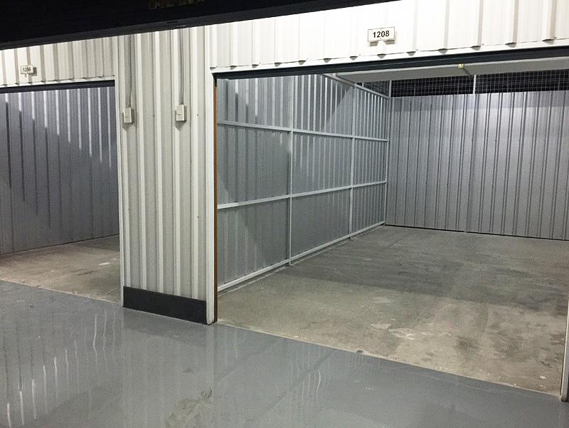 โกดัง คลังสินค้า ห้องเก็บของ พื้นที่ 50-800 ตารางเมตร ภายในเมืองทองธานี ถนนแจ้งวัฒนะ ติดทางด่วน ใกล้รถไฟฟ้าสีชมพู สถานีเมืองทองธานี