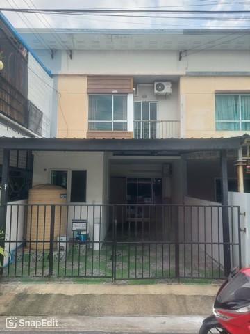 รหัสC7021 ให้เช่าทาวน์เฮาส์ 2 ชั้น หมู่บ้าน villet liteพัฒนาการ 38 เข้า-ออกได้หลายเส้นทาง ใกล้รถฟ้าสถานีกลับตัน 6