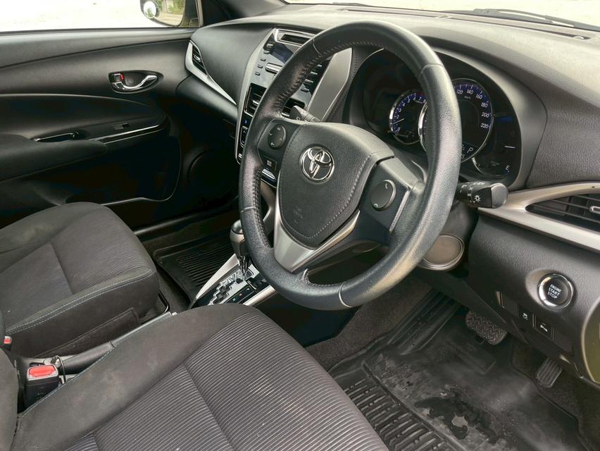 TOYOTA  YARIS  1.2 G TOP Y 17  HACTHBACK สีเขียว 12