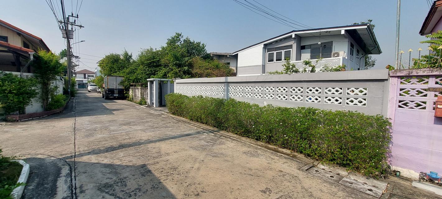 ขายบ้านเดี่ยว 85 ตรว. ม.เจริญสุข ซ.เพชรเกษม 52 แยก 10 พื้นที่เยอะ 3