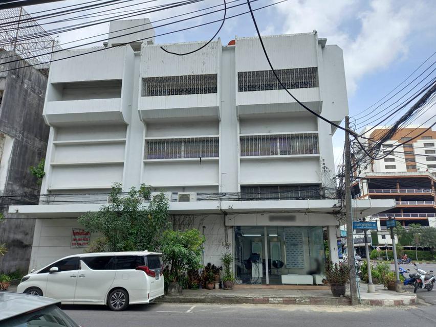 ขาย บ้าน 4 ชั้น 6 ห้องนอน 3 ห้องน้ำ เยื้องโรงแรมเจบีหาดใหญ่