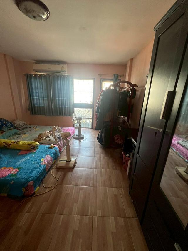 ขายทาวน์เฮ้าส์ สูง 2 ชั้น เนื้อที่ 18 ตรว. หมู่บ้านนันทิศา ถนนคู้บอน ซอย 30 แขวงบางชัน เขตมีนบุรี กรุงเทพมหานคร 10