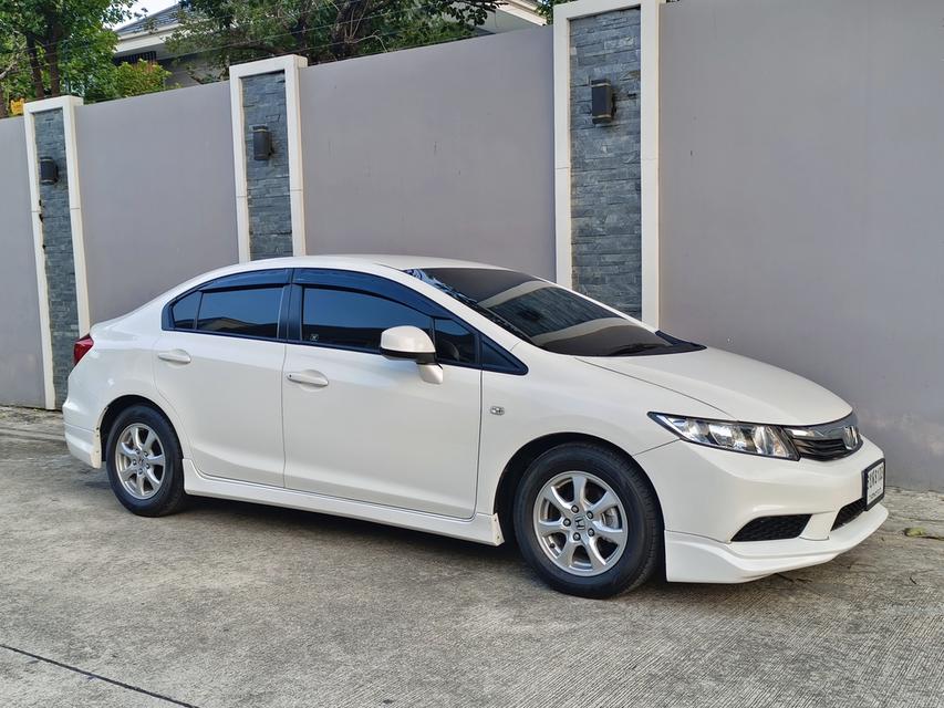 HONDA CIVIC FB 1.8S AUTO รถมือเดียว 2012 รูปที่ 5