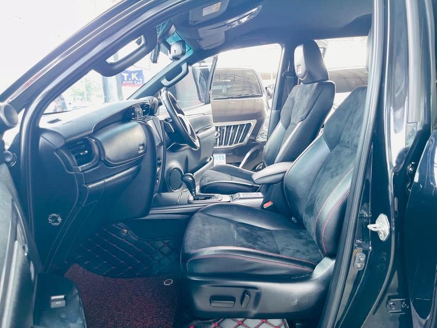 TOYOTA FORTUNER 2.8 GR SPORT 4WD 2022ð āļĢāļđāļāļāļĩāđ 11