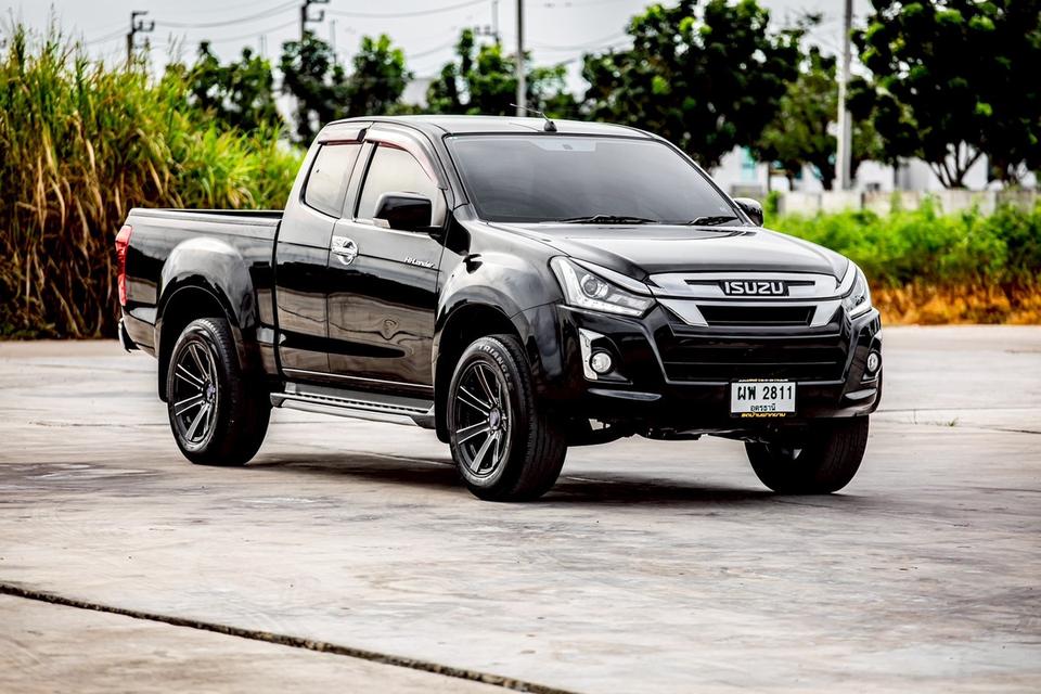 2018 Isuzu d-max 1.9 L เครดิตดีฟรีดาวน์