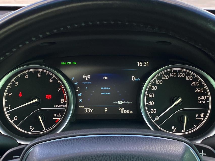 Toyota Camry 2.5G ปี20 8